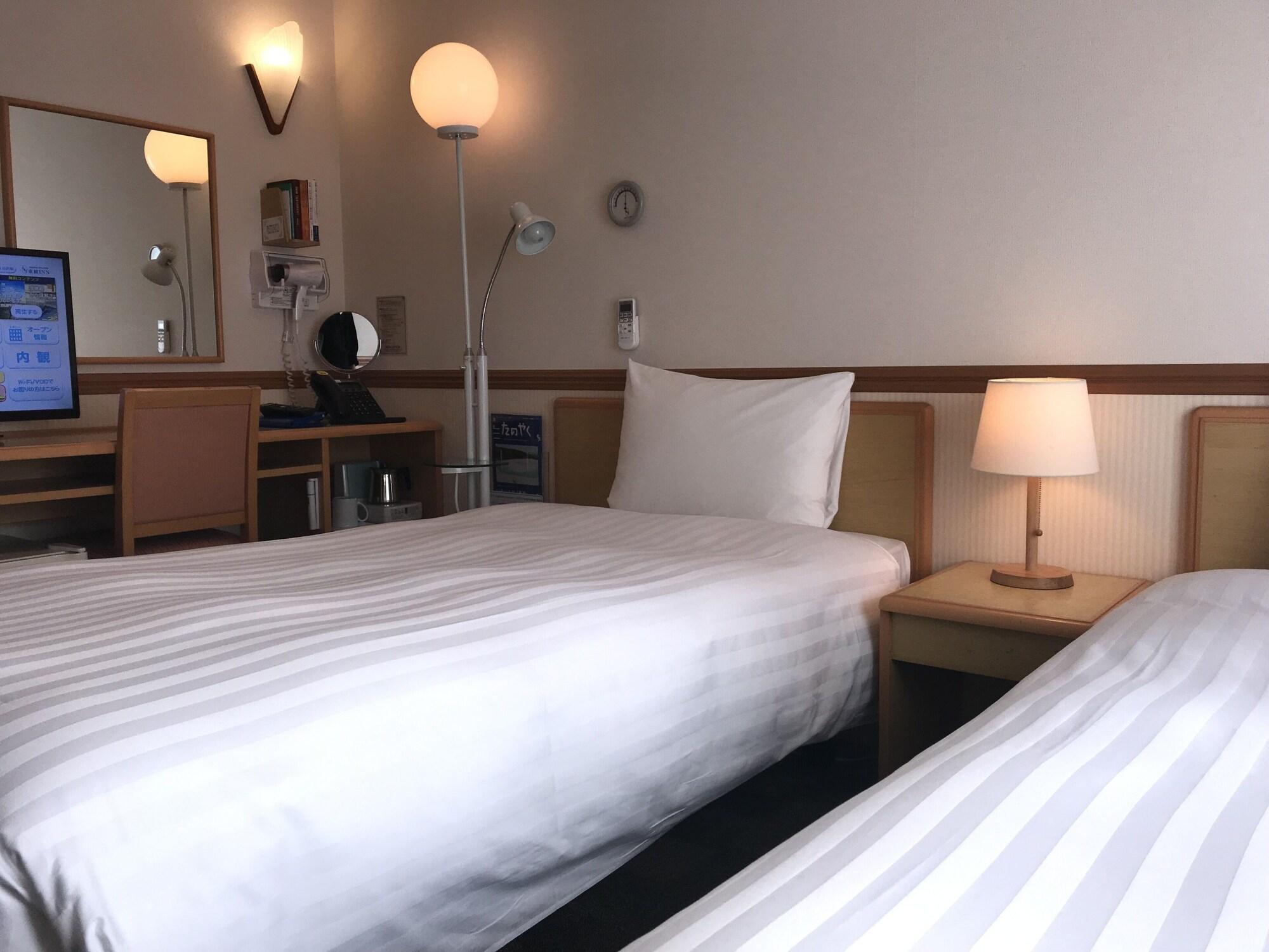 Toyoko Inn Hiroshima Heiwa-Odori Bagian luar foto
