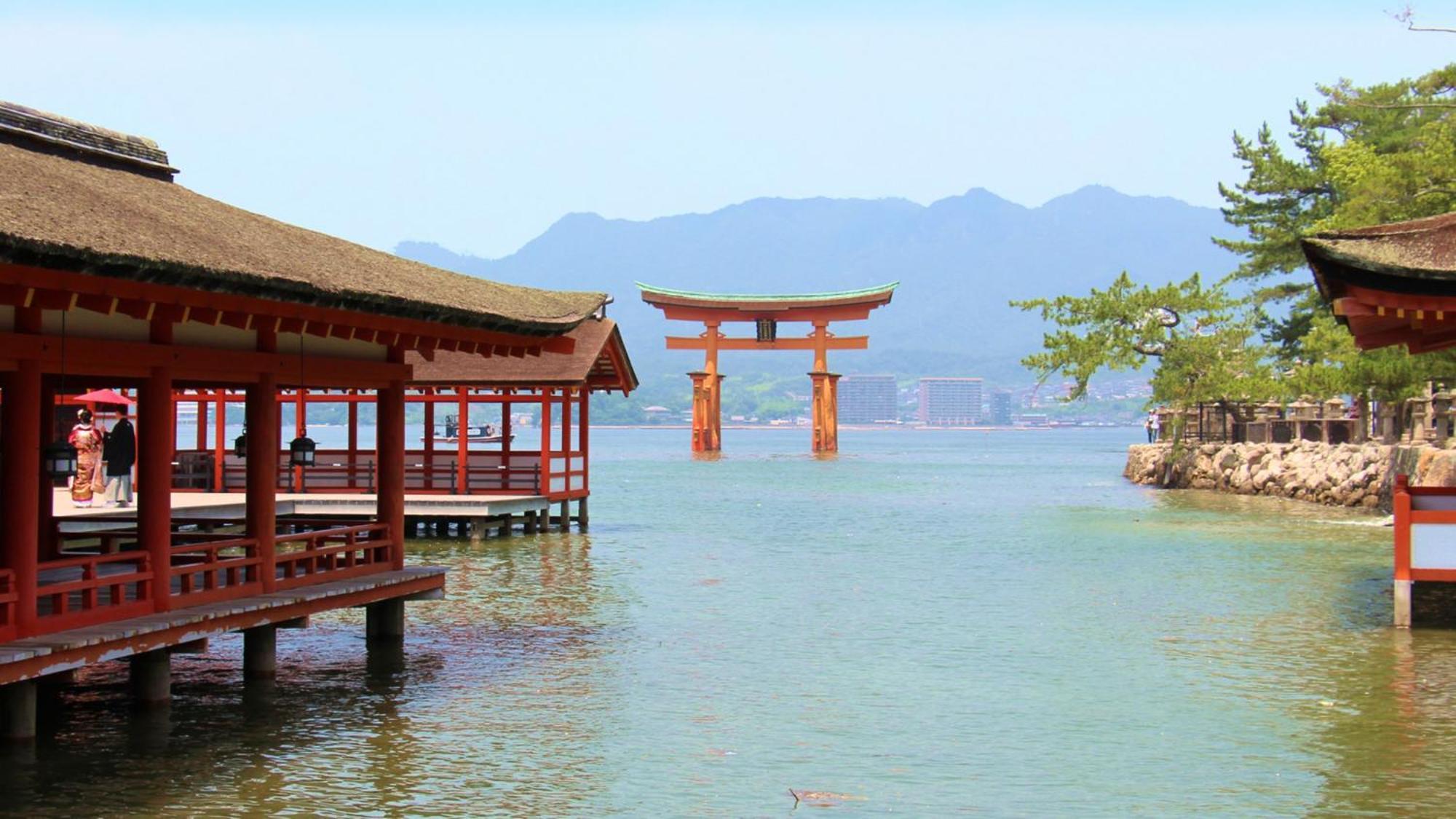 Toyoko Inn Hiroshima Heiwa-Odori Bagian luar foto