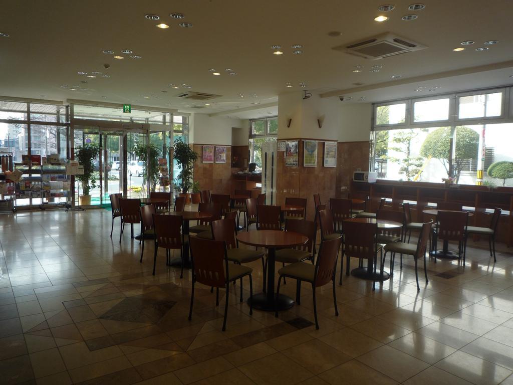 Toyoko Inn Hiroshima Heiwa-Odori Bagian luar foto